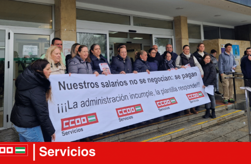 La huelga en la cafetería del Hospital Infanta Elena cuenta con el respaldo del 100% de la plantilla mientras aumenta la incertidumbre tras el anuncio del SAS.