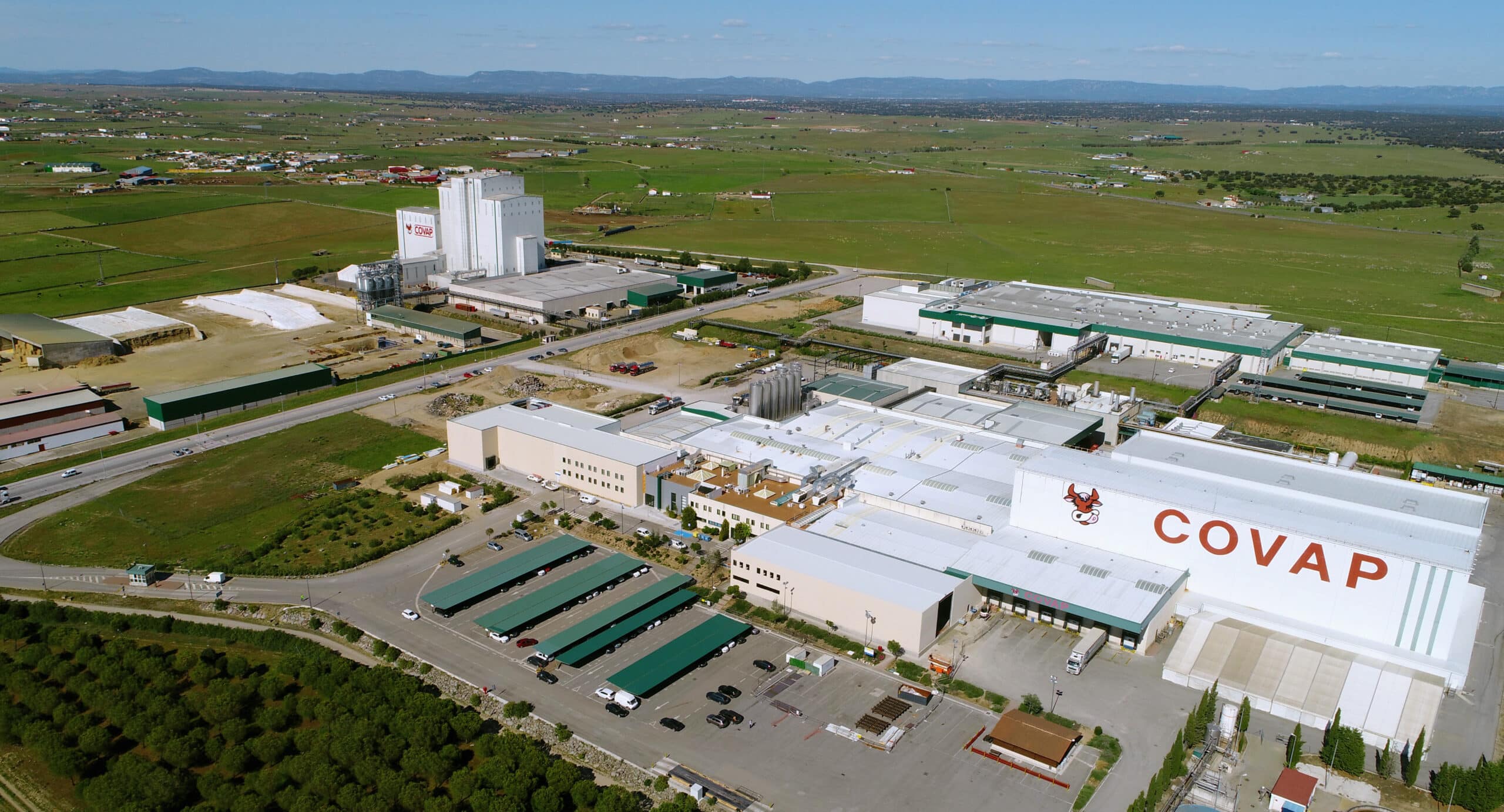 Las Cooperativas Agroalimentarias Andaluzas: Líderes en el Ranking de Empresas Más Relevantes de la Economía Social en España 1 Las Cooperativas Agroalimentarias Andaluzas: Líderes en el Ranking de Empresas Más Relevantes de la Economía Social en España