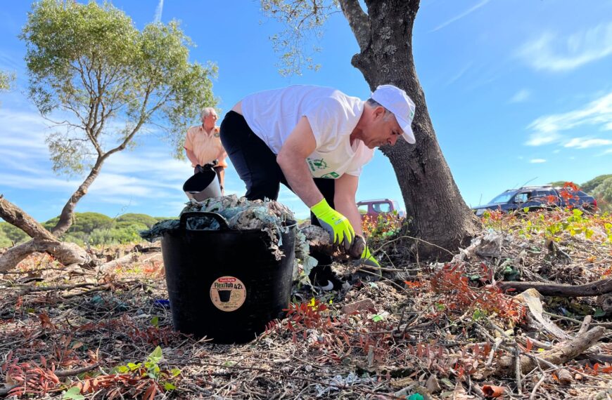 Reconocimiento Banderas de Andalucía 2026 para Sociedades de Caza Lebrijana y 'El Cartucho', y Delegación de la FAC en Huelva