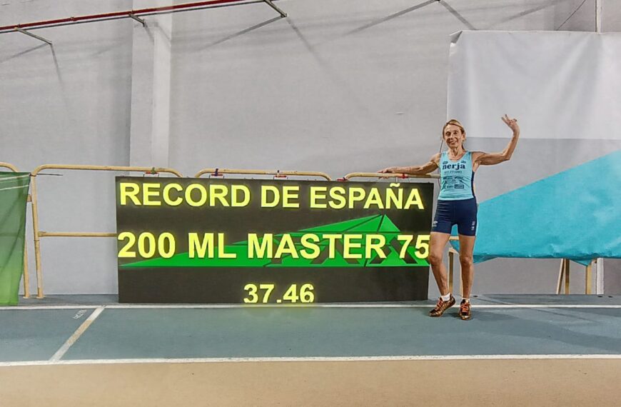 ¡Pepa Sánchez establece nuevo récord de España en los 200 metros libres!
