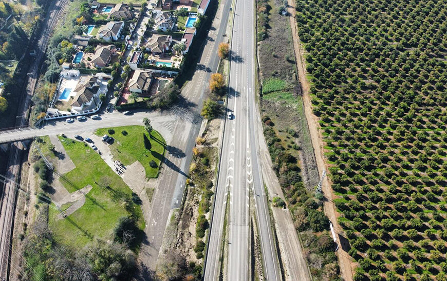 Adjudicación de la Pasarela Peatonal sobre la A-431 en Palma del Río: Publicación en el Perfil del Contratante