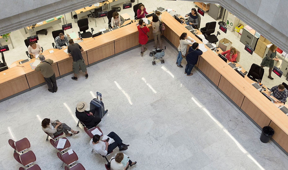 Ahorro Fiscal en Andalucía: Reducciones de Impuestos Generan un Ahorro de 1.800 Millones Anuales para los Contribuyentes 1 Ahorro Fiscal en Andalucía: Reducciones de Impuestos Generan un Ahorro de 1.800 Millones Anuales para los Contribuyentes