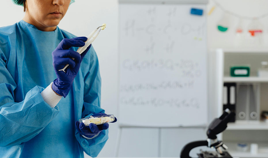 Andalucía: Pionera en España al Integrar la Investigación Clínica en su Sistema Sanitario 1 Andalucía: Pionera en España al Integrar la Investigación Clínica en su Sistema Sanitario