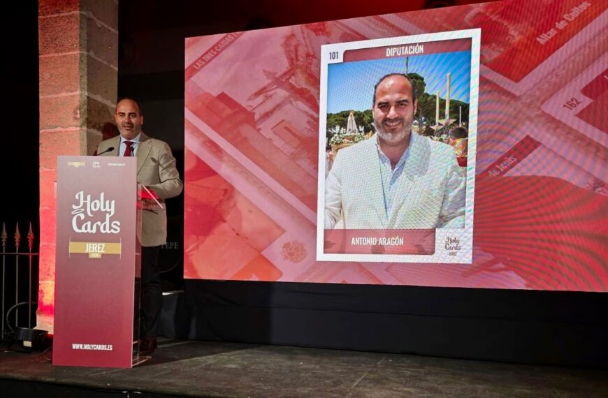 Apoyo de la Diputación a la Tercera Edición de las 'Holy Cards' de la Semana Santa de Jerez con una Tirada de 12,000 Álbumes