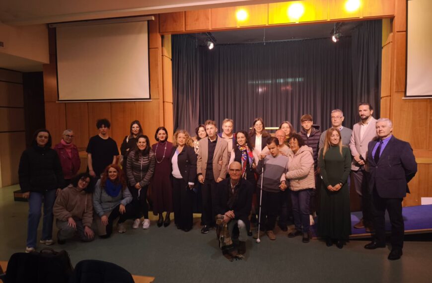 Apoyo del Ayuntamiento, Diputación y Junta a la Asociación de Afectados por el Síndrome de Wolfram en la Gala Solidaria de Enfermedades Raras