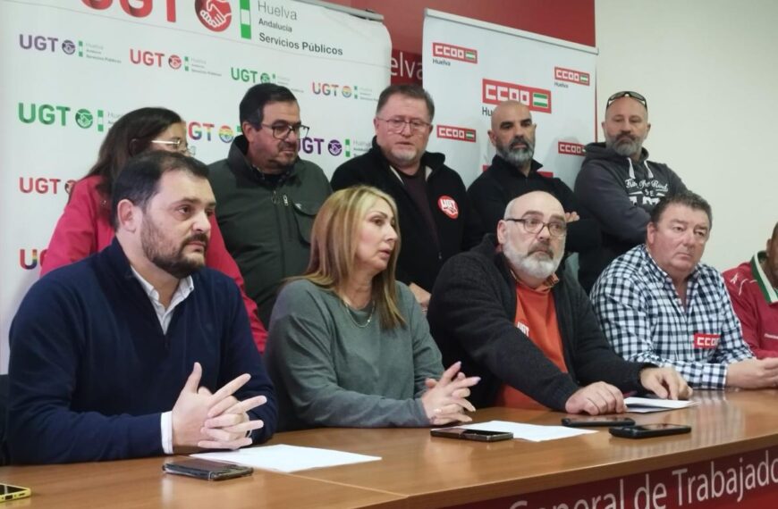 Foto de la rueda de prensa de los miembros del comité de Giahsa.