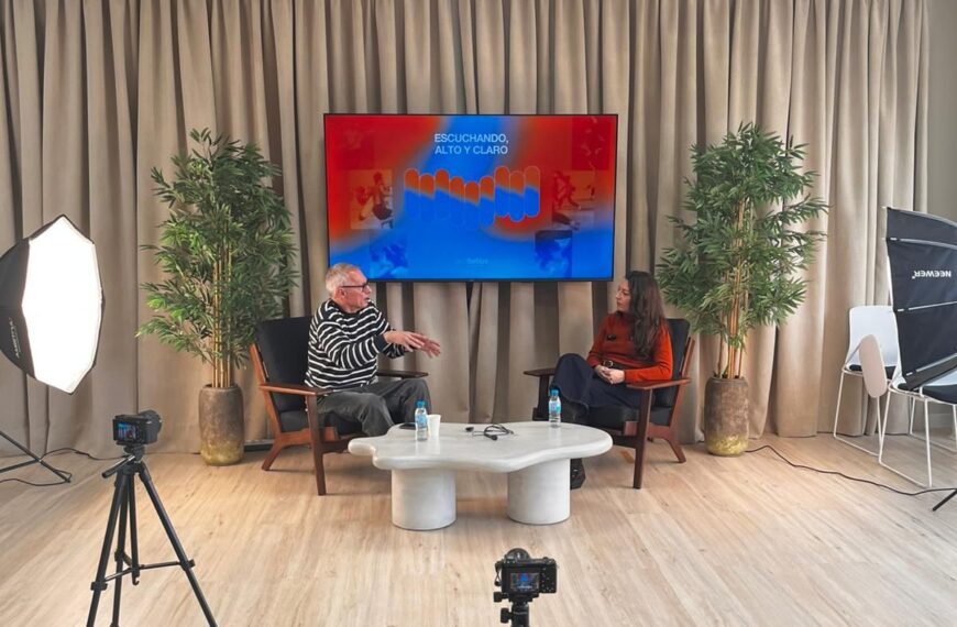 Decibelios Podcast Regresa: Una Nueva Temporada Descubriendo la Magia del Sonido