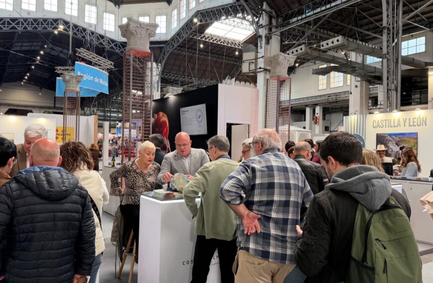 Descubre la Costa de Almería: Recursos Turísticos de la Provincia en la B-Travel de Barcelona