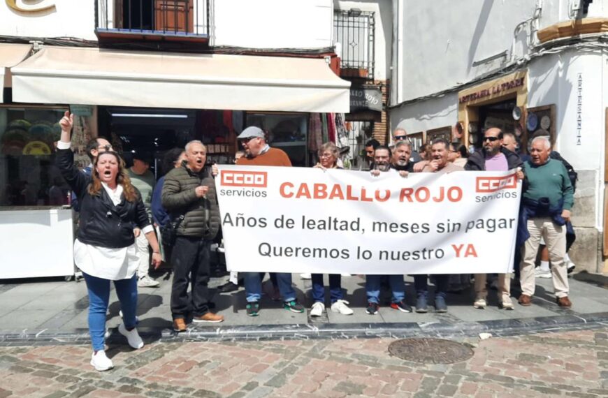 Imagen de la protesta de la plantilla de El Caballo Rojo en la segunda jornada de huelga.