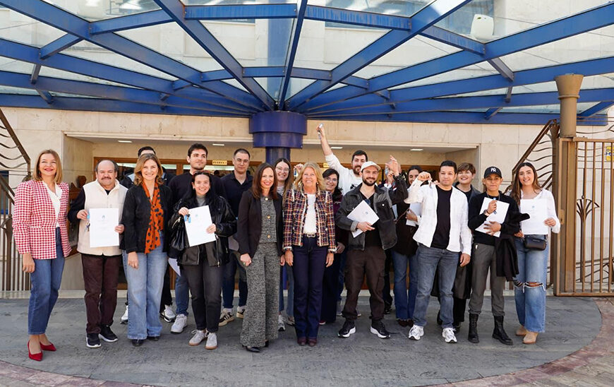 Entrega de 18 Viviendas Protegidas para Jóvenes en la Antigua Escuela Oficial de Idiomas de Marbella