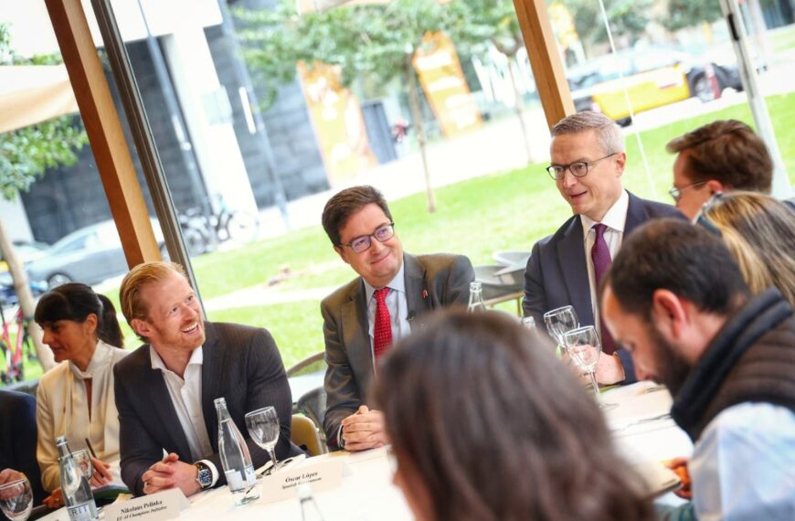 España destina 100 millones para fortalecer la autonomía digital europea en el Proyecto IPCEI de Inteligencia Artificial