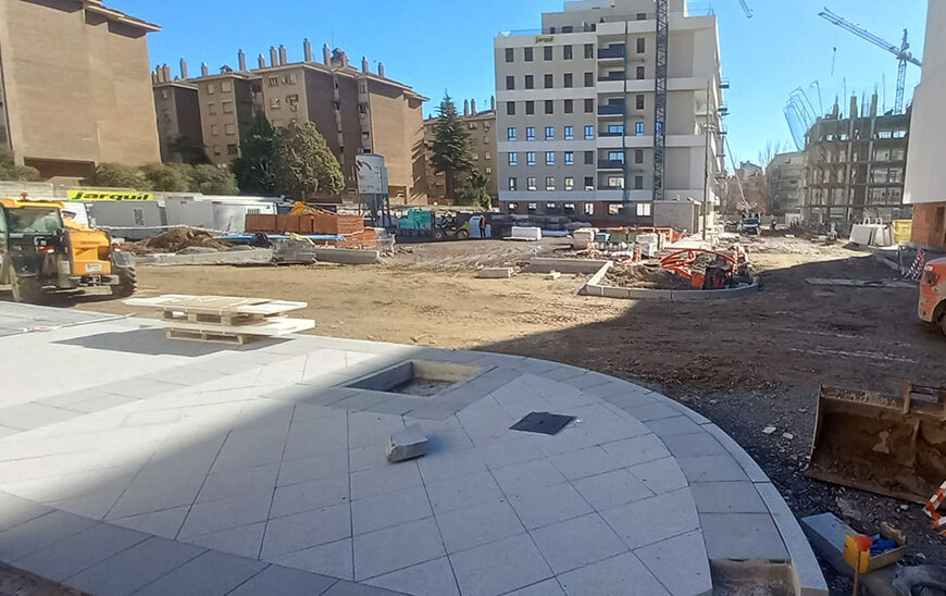 Fomento Adjudica Construcción de 328 Viviendas Protegidas en el Cuartel de Mondragones, Granada