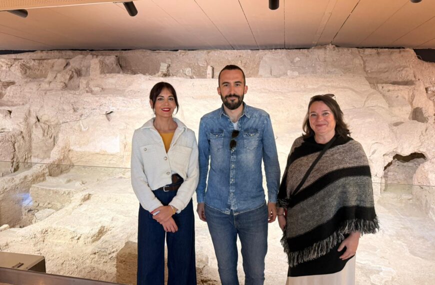 Guía Repsol y Viajes National Geographic Exploran el Corazón de la Provincia en un Press Trip