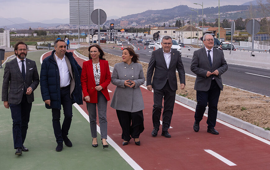 Inauguración de la Plataforma Reservada para Autobuses en la Carretera de La Zubia por la Junta