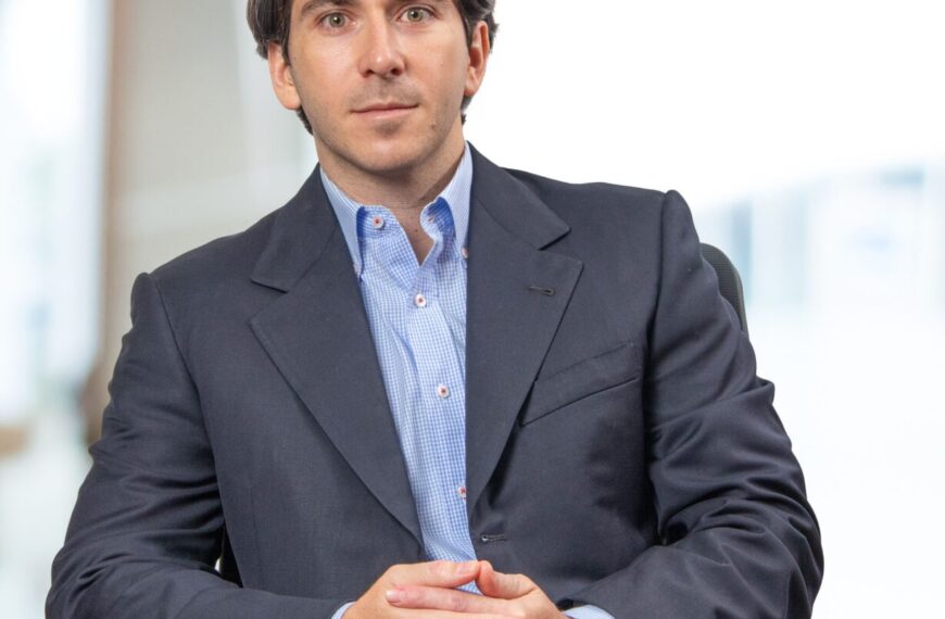 Influencia del Entorno Macroeconómico en Estrategias de Inversión: Análisis de Reinaldo Ramos D’Agostino