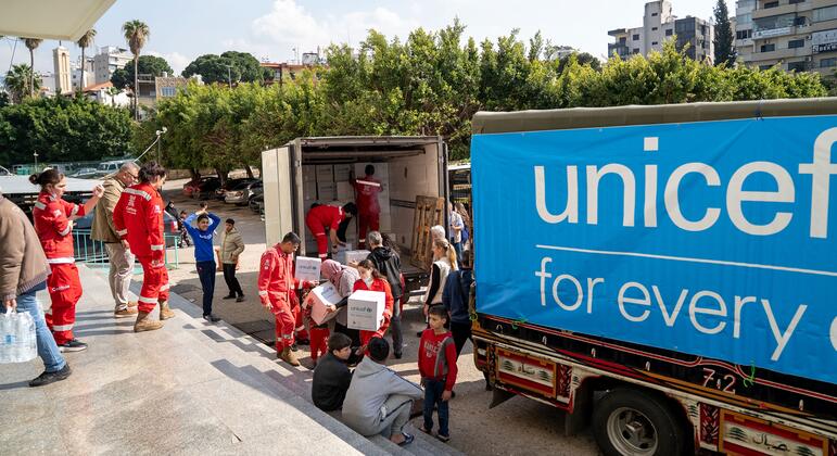 Irán y Chile: Impacto de la Campaña ‘Cómo Una Mujer’ en el Diálogo Internacional