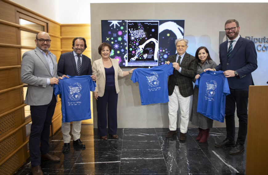 La Diputación de Córdoba invita a la ciudadanía a participar en la V Carrera Popular Nocturna #SomosAzul el 11 de abril.