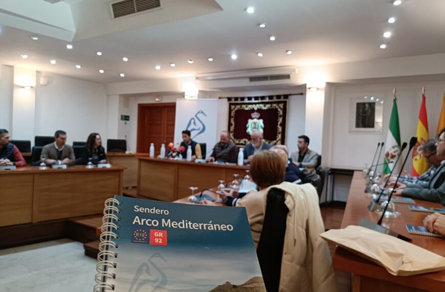 La Diputación finaliza los 72 kilómetros del sendero peatonal que conectará Tarifa con Croacia