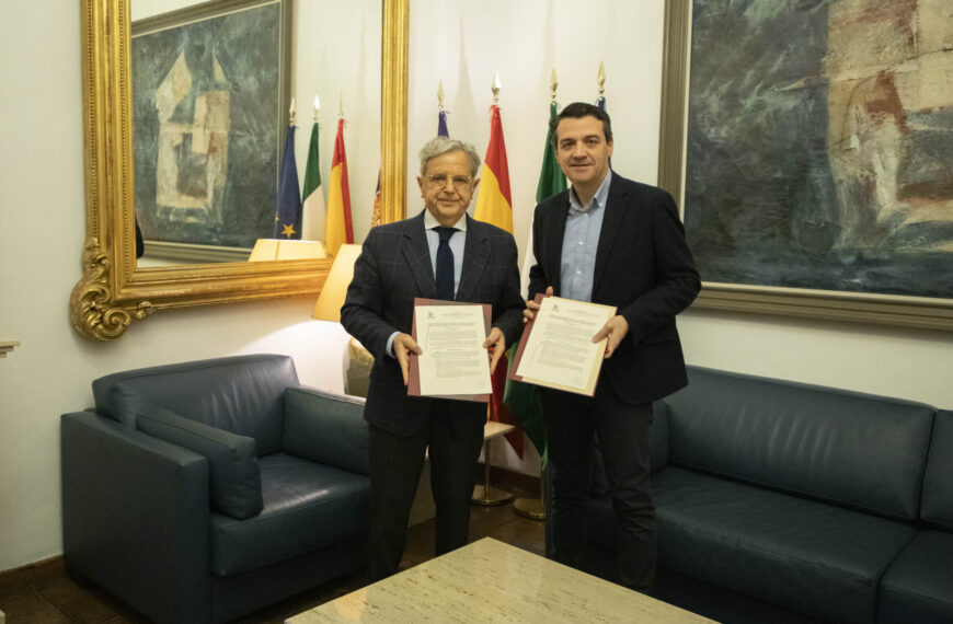 La Diputación y el Ayuntamiento de Córdoba formalizan la cesión de la Huerta de las Caballerizas Reales