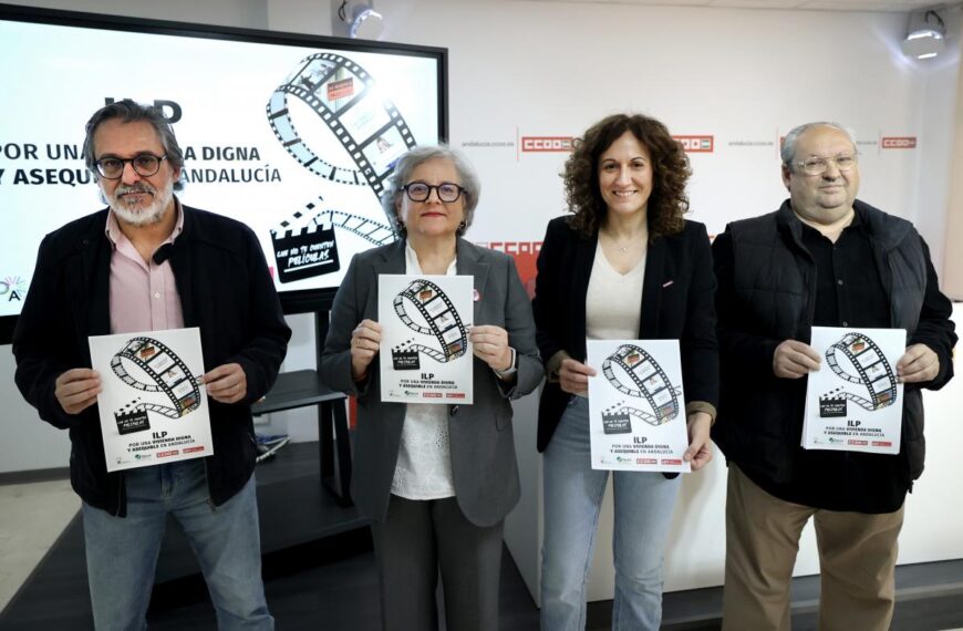 Miguel Bascón (Red vecinal andaluza), Nuria López (CCOO), Maribel Román (UGT) y David Sifredo (FACUA)