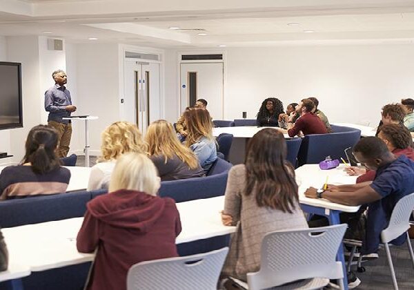 Oposiciones Docentes 2026 en Andalucía: Criterios de Actuación y Homogeneización de los Tribunales