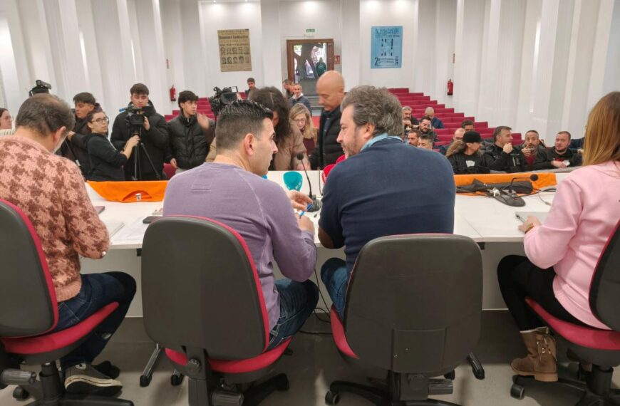 Imagen de una de las ruedas de prensa que han ofrecido los responsables de CCOO sobre la situación en Hitachi Energy