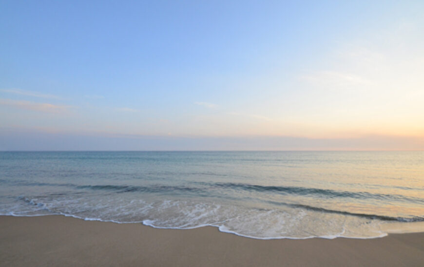 Sanidad Confirma Niveles Adecuados de Calidad en las Aguas de Baño del Litoral Durante Semana Santa