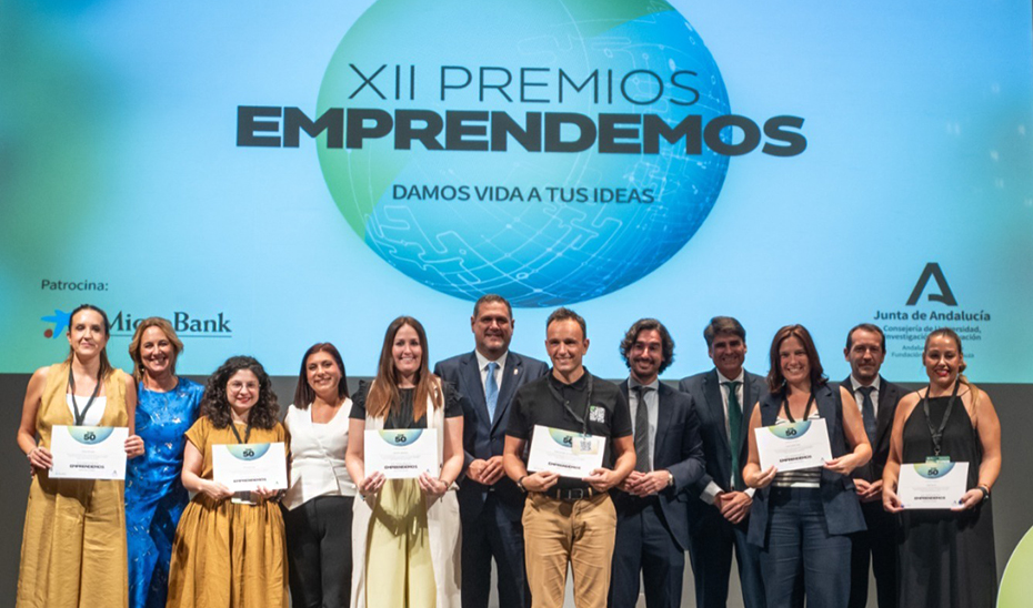 XIII Premios Emprendemos: 500 Empresarios y 276 Startups Innovadoras se Dan Cita en un Evento Emblemático 1 XIII Premios Emprendemos: 500 Empresarios y 276 Startups Innovadoras se Dan Cita en un Evento Emblemático