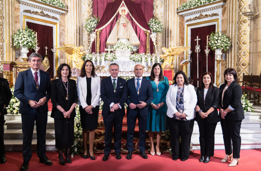 Almería celebra masivamente el 75 aniversario de la Coronación Canónica de la Virgen del Mar