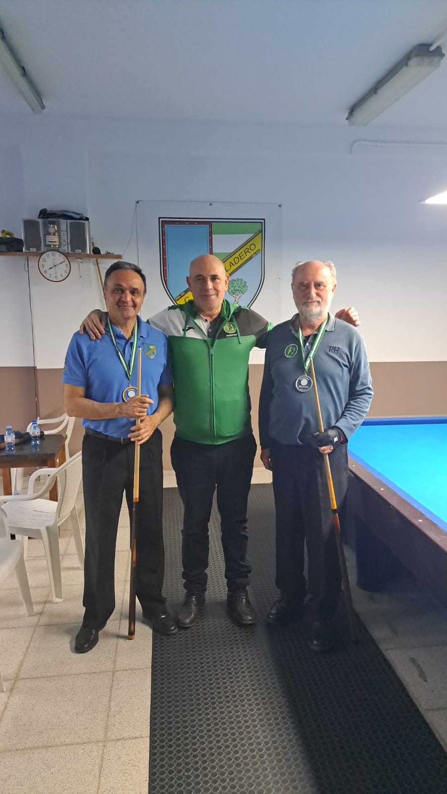 Javiel Moral se Corona Campeón de Andalucía en la Modalidad de Cuadro 71/2 Temporada 2025/26 – Federación Andaluza de Billar 1 Javiel Moral se Corona Campeón de Andalucía en la Modalidad de Cuadro 71/2 Temporada 2025/26 – Federación Andaluza de Billar