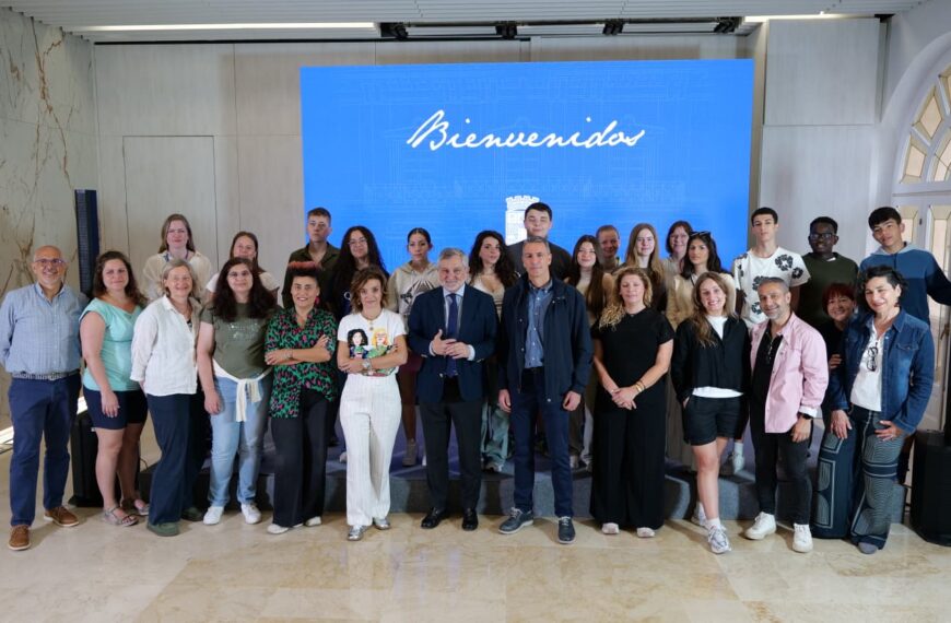 Recepción de Alumnos del Programa Erasmus+ del IES Azcona por parte de la Diputación