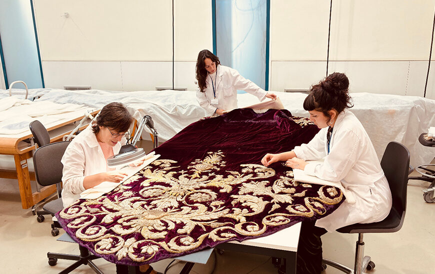 Renace el Esplendor: Restauración de la 'Túnica Rica' de Jesús Nazareno en Priego de Córdoba