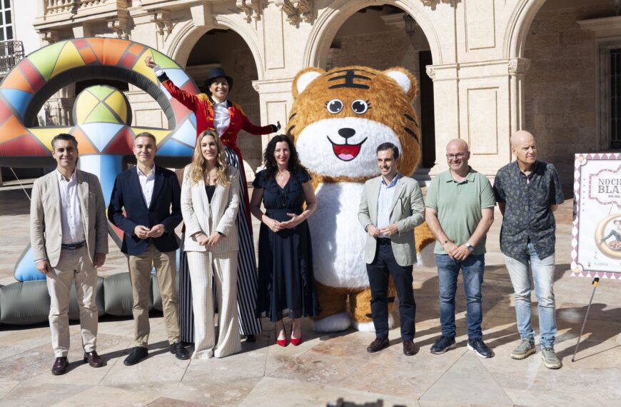 Almería Celebrará una Noche en Blanco con Más de 40 Actividades en 12 Escenarios Distintos