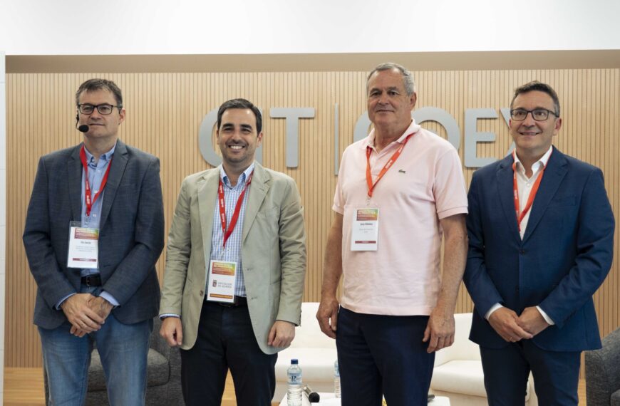Almería Examina el Presente y Futuro del Sector del Pimiento en una Jornada Técnica