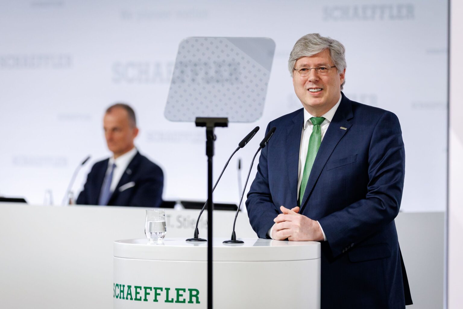 Aprobaciones Unánimes en Dividendos y Gestión Marcan la Junta General Anual 2026 de Schaeffler 1 Junta General Anual 2026 de Schaeffler: claras mayorías en cuanto a dividendos, aprobación de la gestión y elección de la Junta de Supervisión