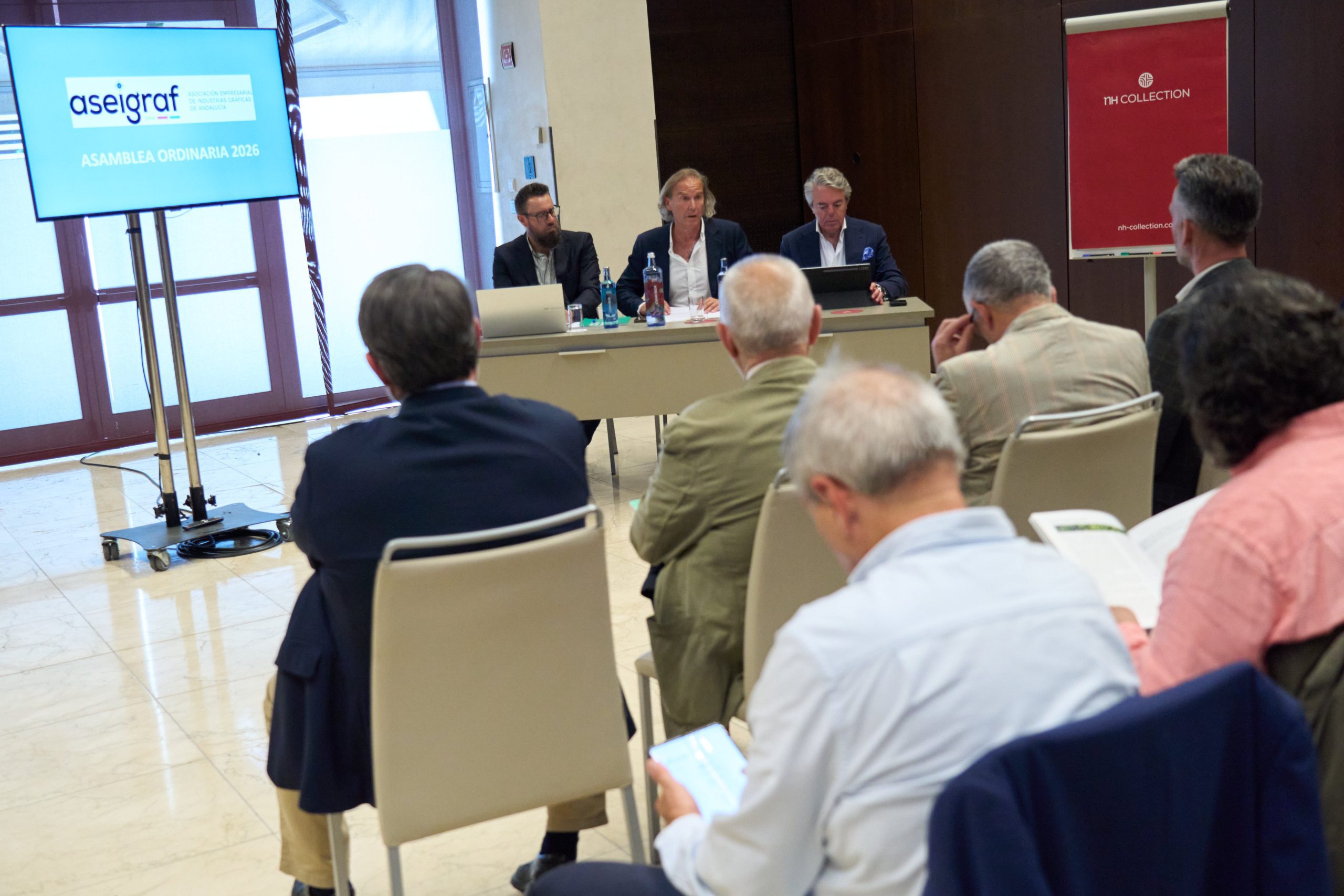 Asamblea Anual de ASEIGRAF Reúne al Sector Gráfico Andaluz 1 Asamblea Anual de ASEIGRAF Reúne al Sector Gráfico Andaluz
