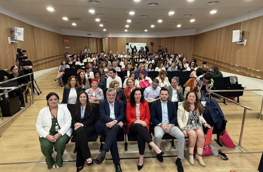 El XI Encuentro de Profesionales de Tratamiento Familiar reúne a 140 especialistas en el Espacio ALMA, con aforo completo