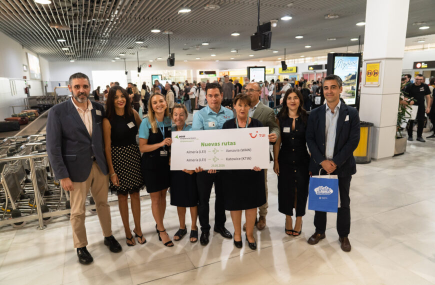 El destino 'Costa de Almería' se abre al mercado polaco con la llegada de los primeros vuelos chárter de TUI Poland