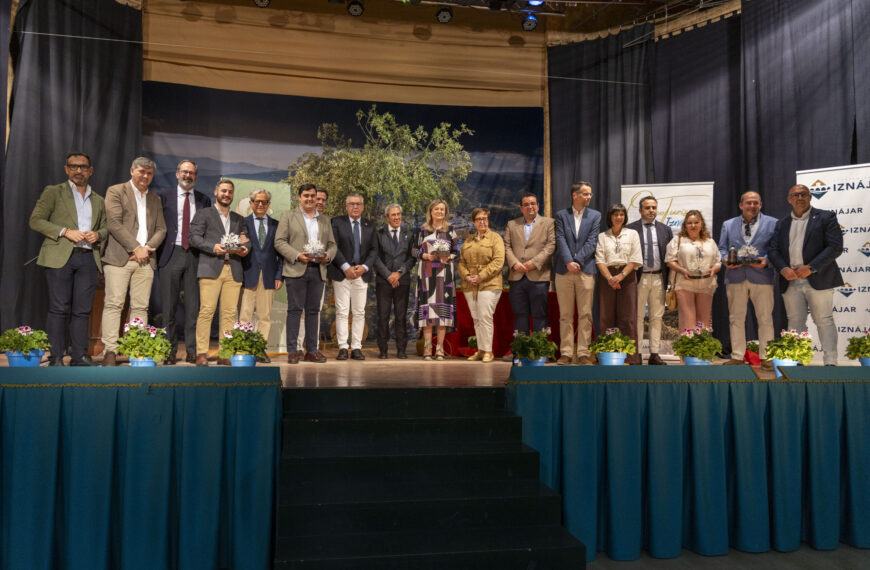El presidente de la Diputación de Córdoba resalta el potencial del AOVE en la provincia durante los IV Premios DOP de Lucena
