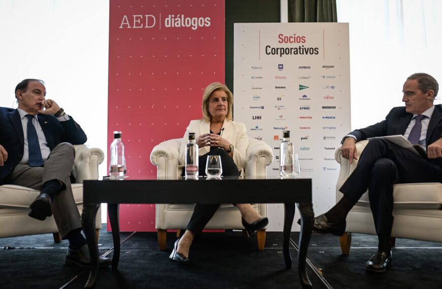 Transformación Empresarial Española: Enfoque en Productividad, Talento e Inteligencia Artificial