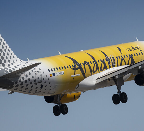 Vueling Promocionará Andalucía en Europa con un Avión Personalizado