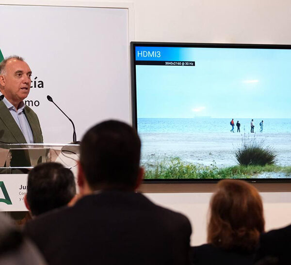 Andalucía Capacita a Cerca de 5.000 Profesionales Turísticos en Competencias Digitales con el Programa 'Elevate'