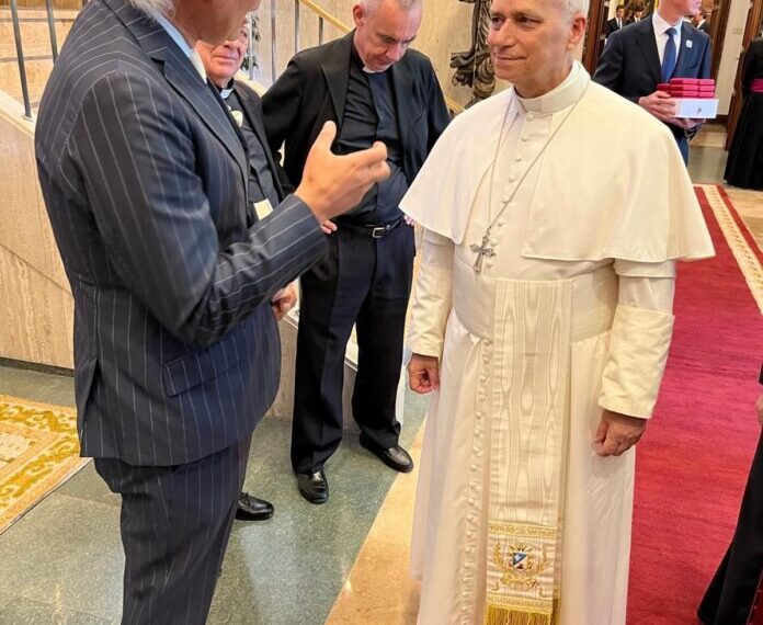El Papa León XIV llegará sano a los 120 años, según el doctor Manuel de la Peña