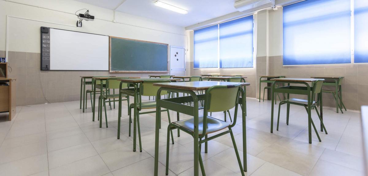 CCOO Suspende a la Delegación de Desarrollo Educativo y Asigna Tareas para el Verano 1 CCOO denuncia la política de recortes ejercida en la escolarización para el próximo curso.