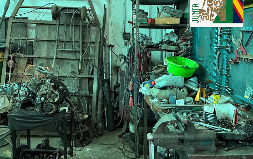 Desmantelamiento de Taller Mecánico Clandestino por la Unidad de Policía Adscrita en Finca de Granada