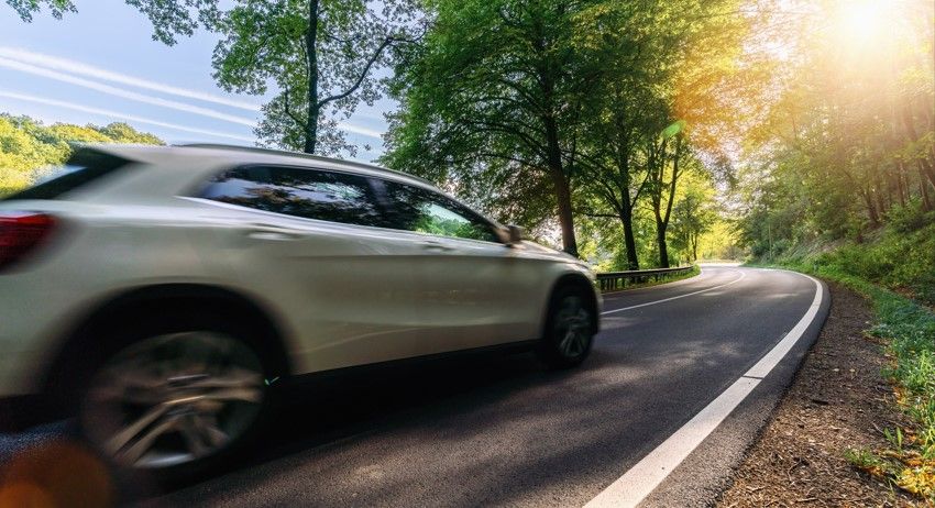 Guía Completa para una Conducción Segura y el Cuidado del Vehículo Durante el Verano 1 Elena Digital López