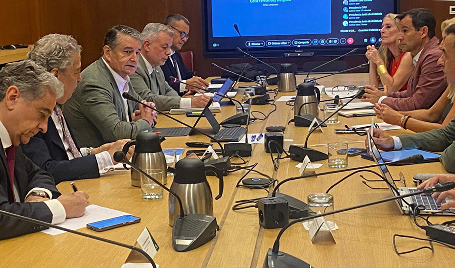 La Junta Activa Comisión Andaluza de Ayuda Humanitaria ante Terremotos en Venezuela 1 La Junta Activa Comisión Andaluza de Ayuda Humanitaria ante Terremotos en Venezuela