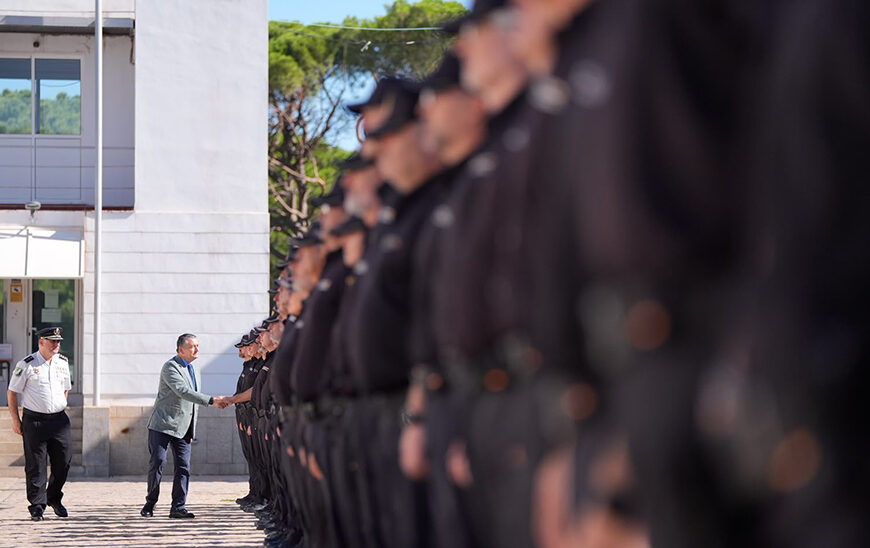 La Junta Refuerza la Unidad de Policía Adscrita con la Adquisición de 16 Nuevos Vehículos