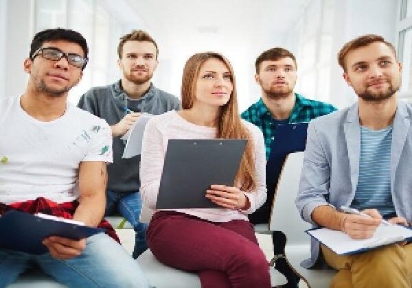 Adjudicación Provisional de Destinos 2026/27 para Interinos, Funcionarios en Prácticas y Comisiones Intercomunitarias