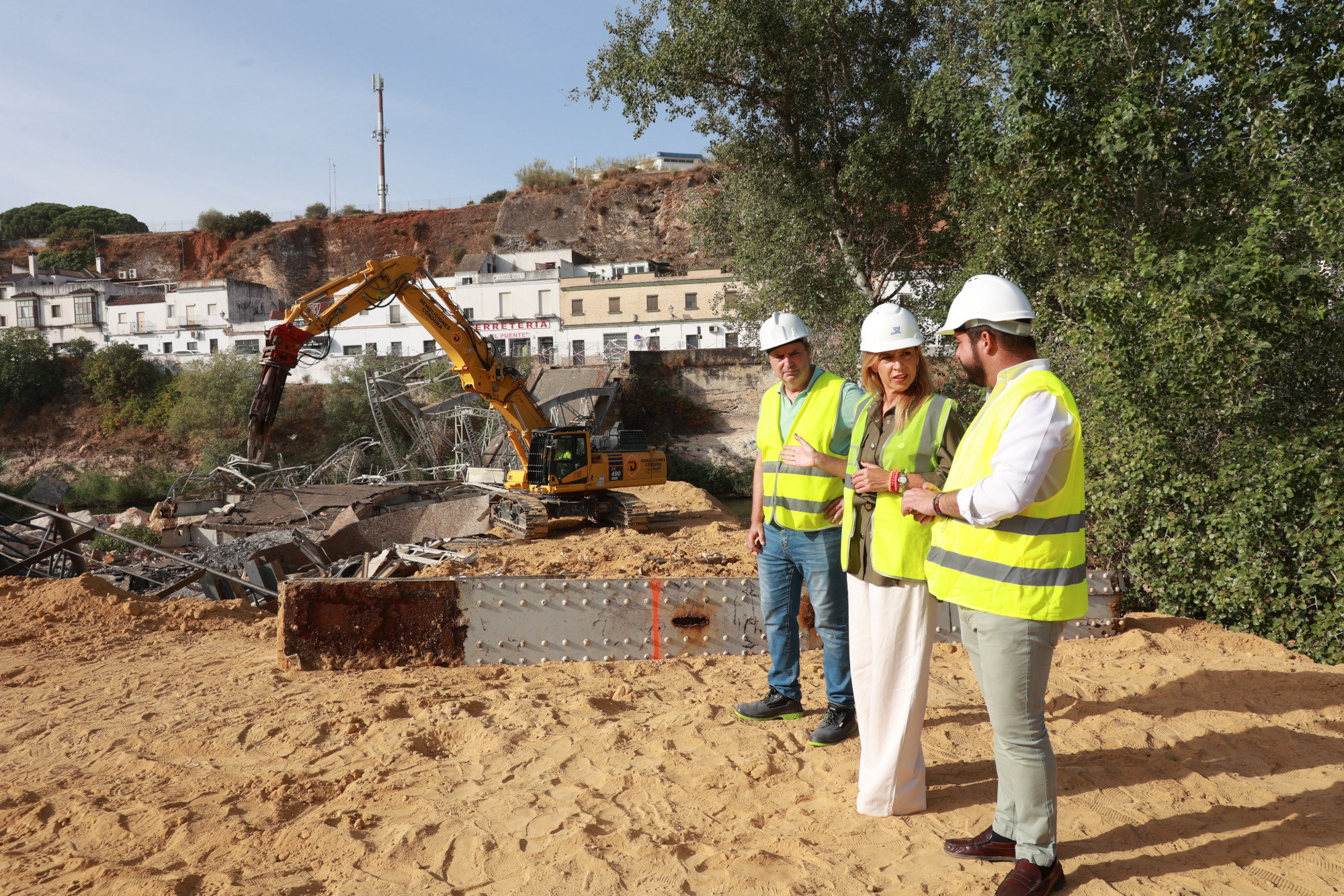 Colaboración de la Diputación con Arcos para la Construcción del Nuevo Puente 1 Colaboración de la Diputación con Arcos para la Construcción del Nuevo Puente
